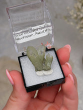 Load image into Gallery viewer, Chlorite included quartz
