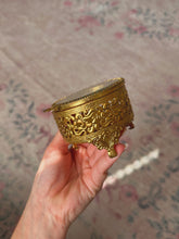 Load image into Gallery viewer, Vintage jewelry box
