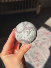 Load image into Gallery viewer, Top quality flower agate sphere

