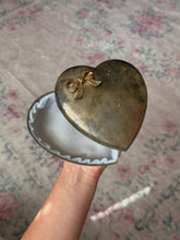 Load image into Gallery viewer, Vintage heart shaped jewelry box

