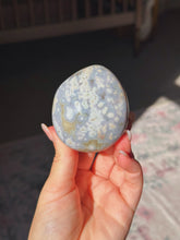 Load image into Gallery viewer, Ocean/sea jasper palmstone with druzy
