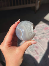 Load image into Gallery viewer, Druzy agate sphere with quartz

