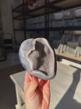 Load image into Gallery viewer, Druzy agate heart

