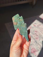 Load image into Gallery viewer, Druzy agate lighting bolt
