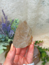 Load image into Gallery viewer, Quartz with rutile tower
