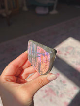 Load image into Gallery viewer, Labradorite freeform

