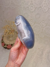 Load image into Gallery viewer, Druzy agate heart
