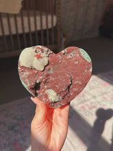 Load image into Gallery viewer, Very rare red druzy amethyst heart with perfect calcite
