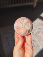 Load image into Gallery viewer, Flower agate sphere (butterfly)
