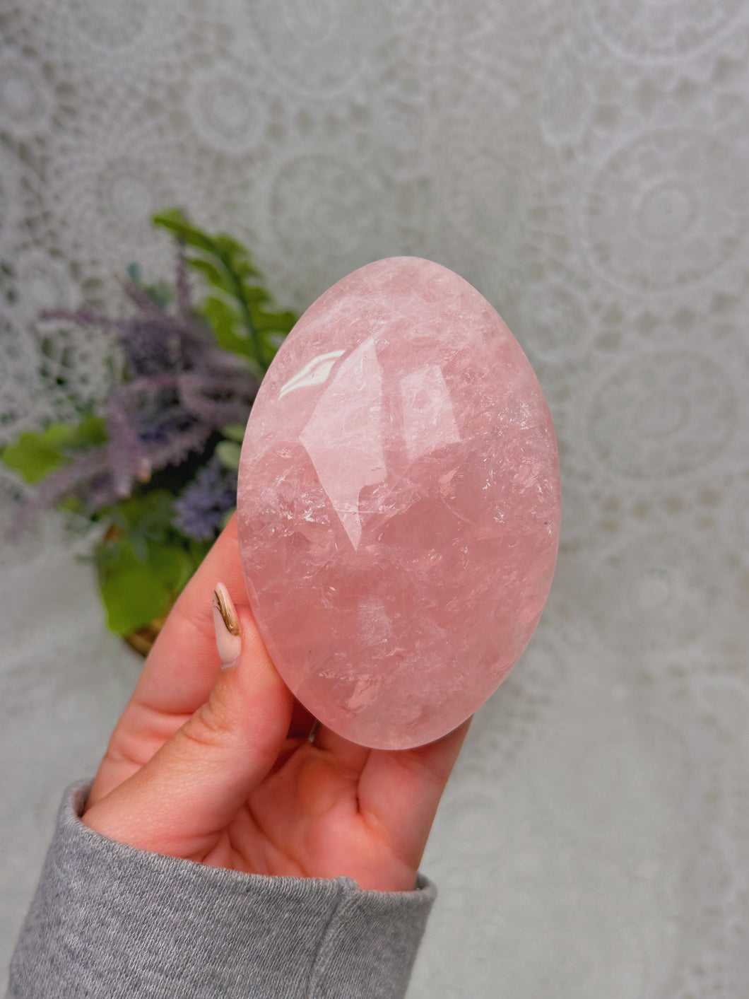 Rose quartz palmstone