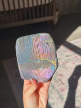 Load image into Gallery viewer, Labradorite Freeform

