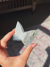Load image into Gallery viewer, Blue plume agate butterfly
