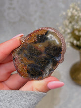 Load image into Gallery viewer, Texas red plume agate
