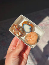 Load image into Gallery viewer, Carnelian orca agate palm set
