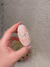 Load image into Gallery viewer, Peach scolecite shiva
