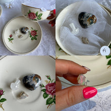 Load image into Gallery viewer, Tea cup sets
