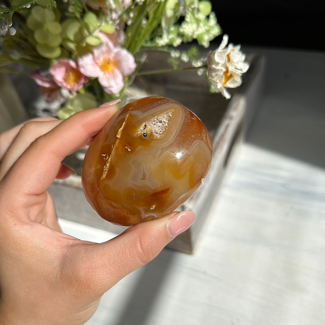 Carnelian palmstone