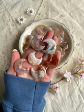 Load image into Gallery viewer, Flower agate moon
